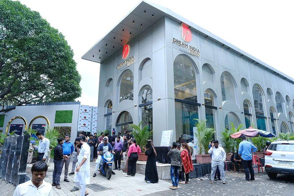 The Mumbai Dreams Launch